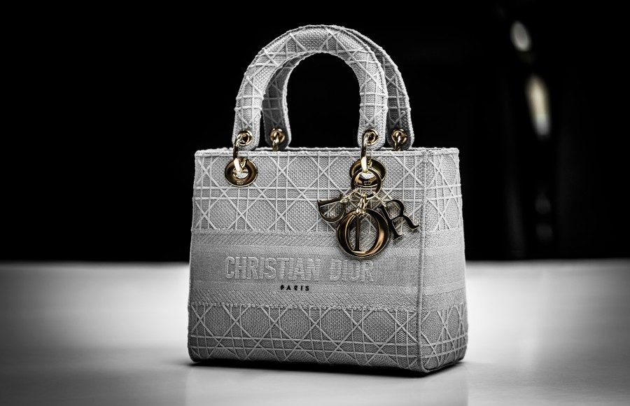 �konik �antan�n Yeniden Ke�fi: Lady D-Lite!